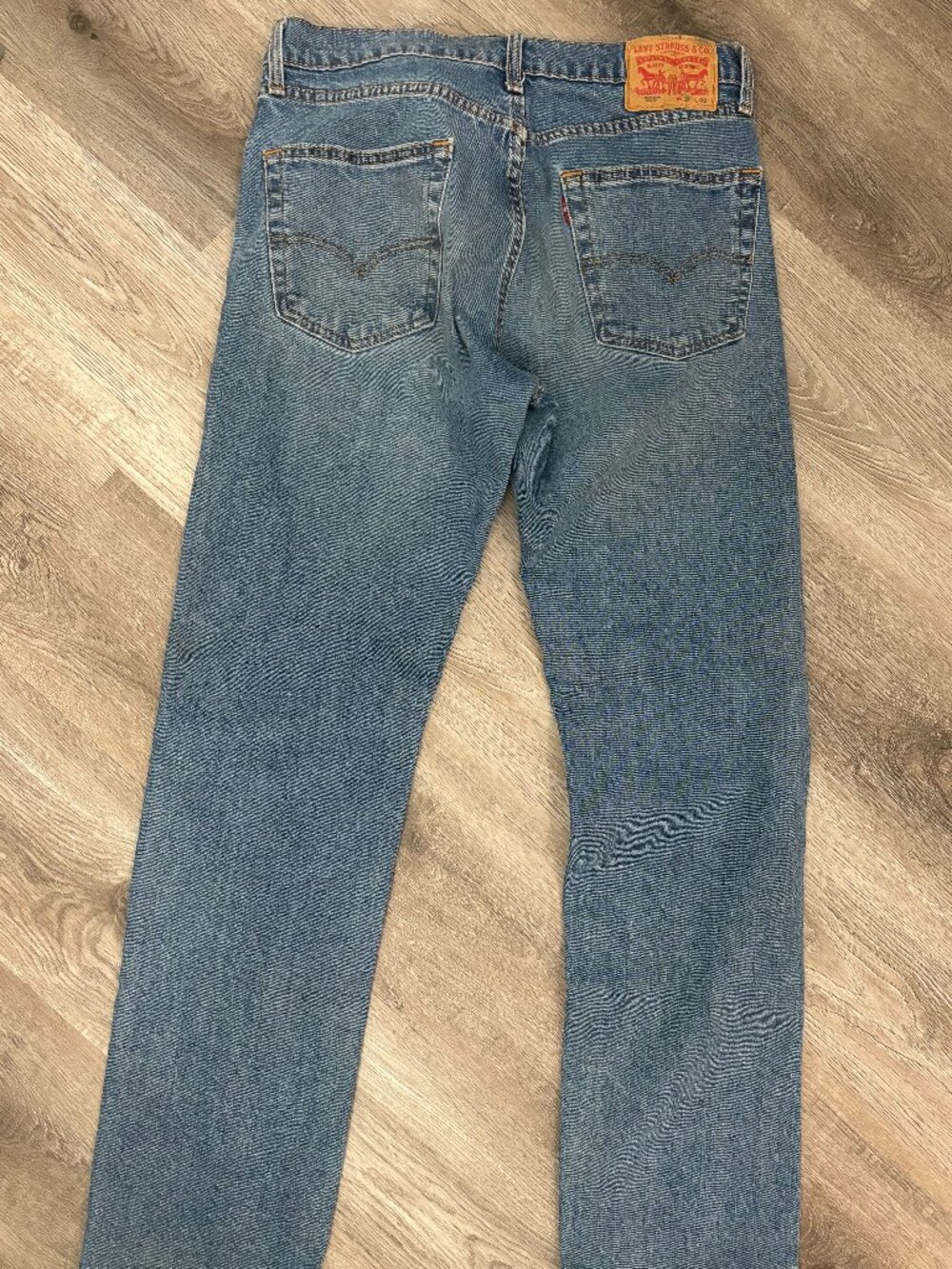 Levi's 31W 32L Men Jeans
